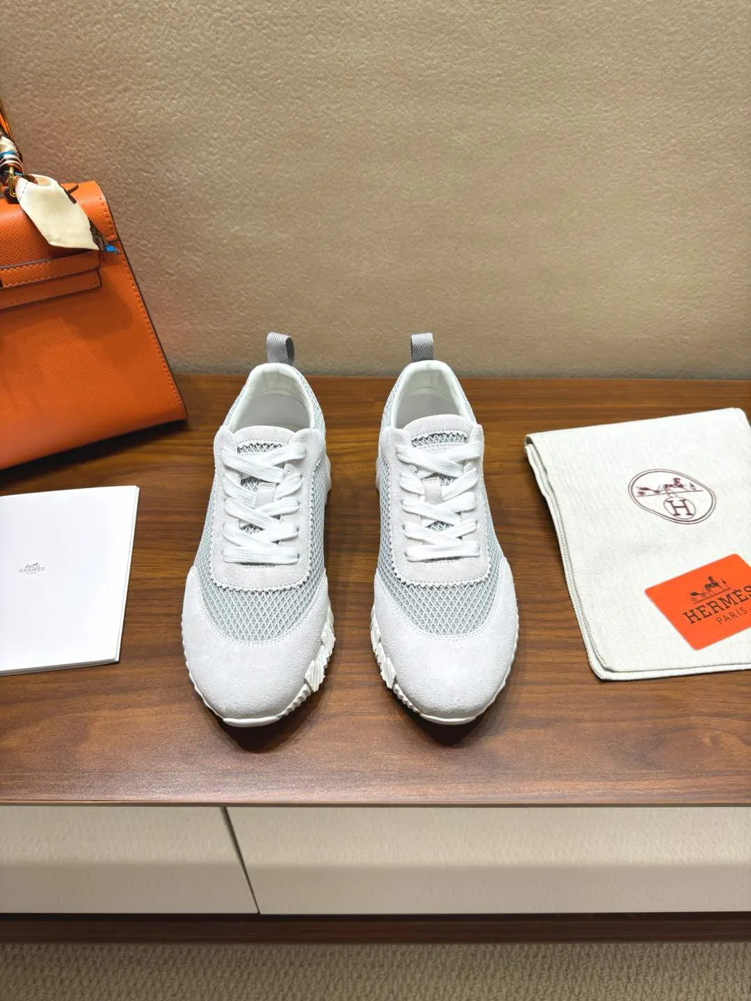 💕💕Factory direct selling price p640💕💕 Men ➕20💰Hermes 🐎24 new sports shoes 🆕 H family 2024giga new sports shoes **3cm, a real artifact, original molded outsole, very stylish and light, perfect foot feel💯 size: 34-46 (customized at 34.45.46)